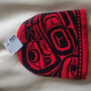 'Raven Split' by Francis Horne Coast Salish Toque / Beanie / Hat / Cap